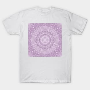 Secret garden mandala in pale lavender T-Shirt